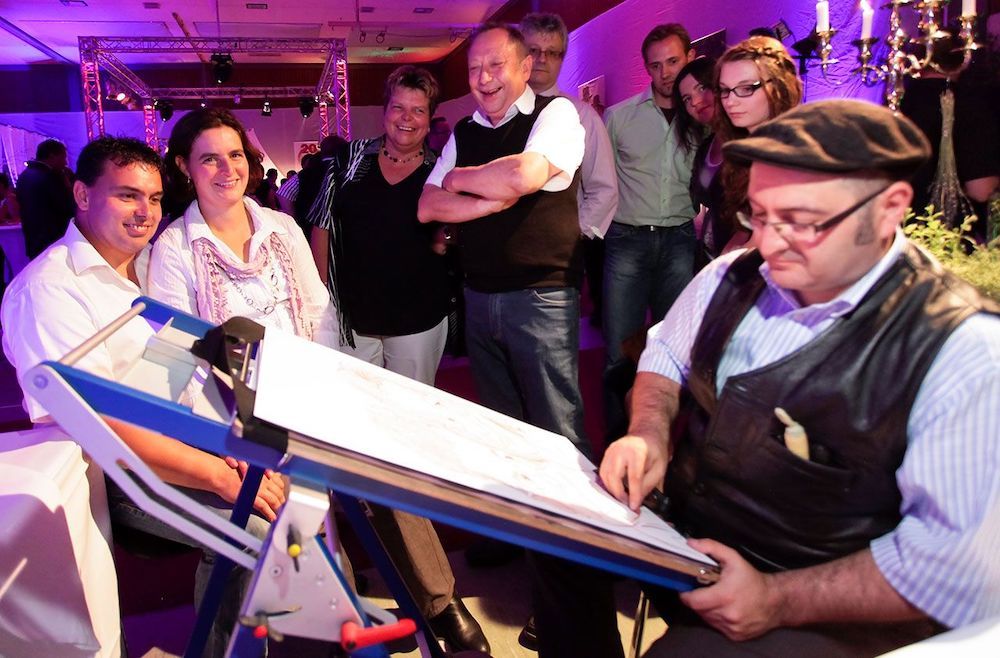 Karikaturist-Möbel-wallduern