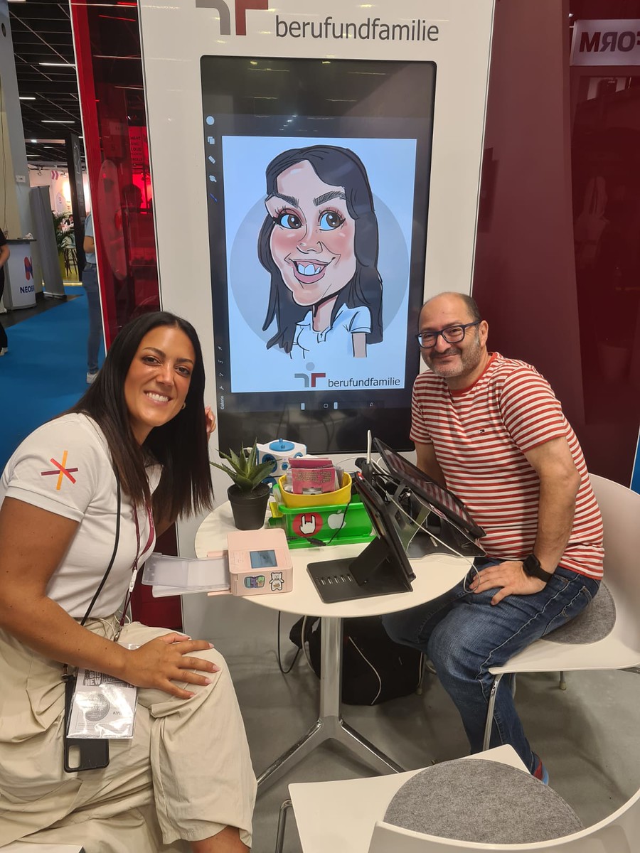 IPad Karikatur bei Messe Zukunft Personal Europe in der koelnmesse